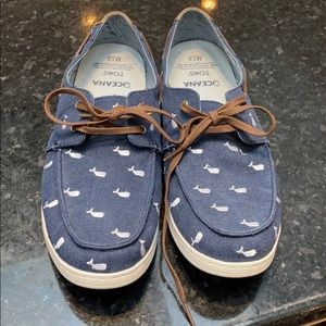 Tom size 13 whale embroidered boat shoes